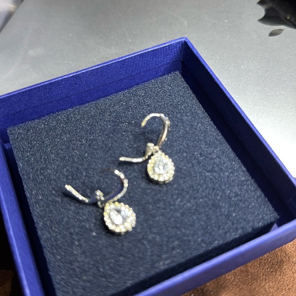 ♥️CZ & 14K Leverback Earrings silver teardrops - Picture 3 of 4